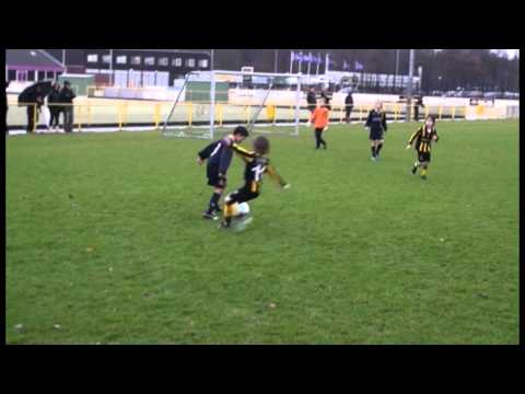 Oefenwedstrijd Haaglandia E2 - HVV E3 dd 3-12-2011