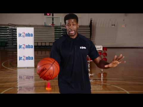 Fundamentals Of Defending A 2-On-1 thumbnail