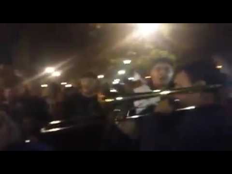 "La inimitable festejando el dia del hincha Decano" Barra: La Inimitable &bull; Club: Atlético Tucumán