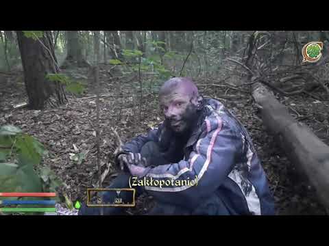 Major Suchodolski siedzi po kleju w lesie