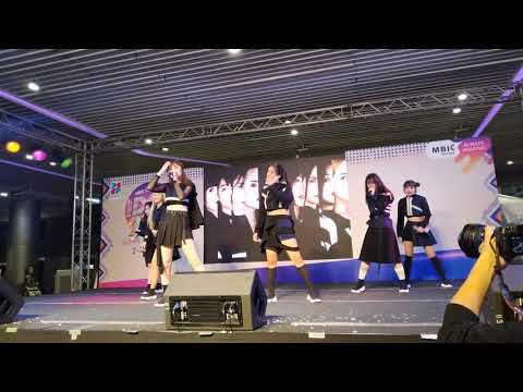 Akira-kuro :  1 รุม 10 (feat. Akira Kuro) @ Born To Be Idol - MBK【4K】