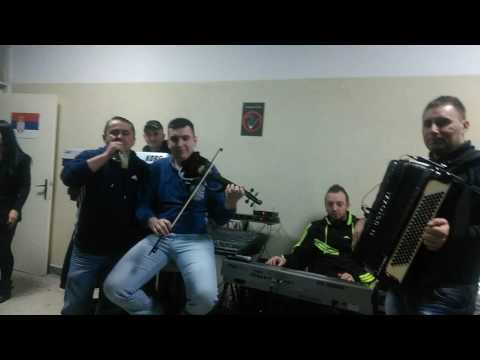 Dolar bend uzivo- undje s anji dje vrodata