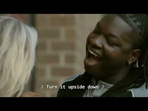 Flip It Inside Out - Legacies 1x04 Music Scene