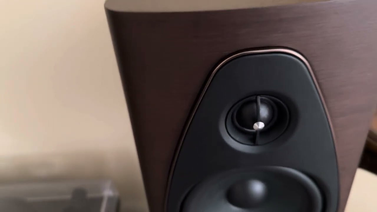 Take 1 Sparkles & Soundstage Sonus Faber Sonetto II G2 + MF M5SI + JL E110 + CXN100