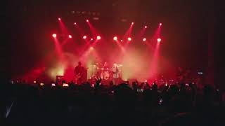 Plush -Stone Temple Pilots with new singer Jeff Gutt