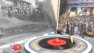 Taj Mahal   Ain't That A Lot Of Love