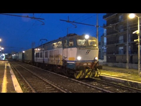 E655.214 sul TC 67196 Maddaloni Marcianise - Rivalta Scrivia, in partenza da Roma Tuscolana