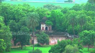 Surroundings of Safdarjung Tomb