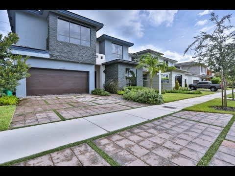 16145 SW 136th Terr  Miami, FL 33196