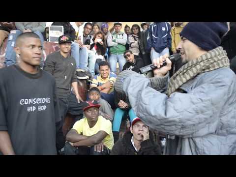 PATRON MC Vs Jay Phanton - BATALLA CANDELARIA CARTEL CLAN - Bogotá 2014 (1)