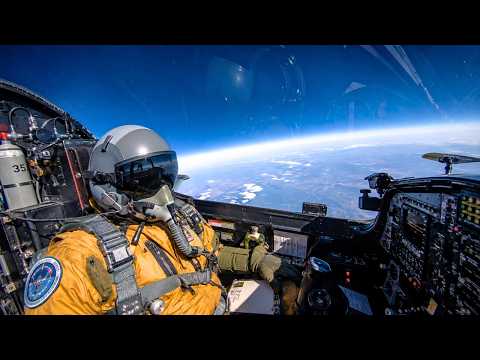 How U-2 PILOTS Eat, Sleep & Survive 12 Hours in a Spacesuit at 70,000 Feet