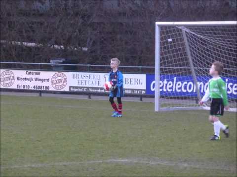 vv Nieuwerkerk F4  26 februari 2014