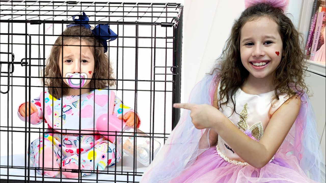 Valentina and her baby sister 👋🏻 LIBRAS 👋