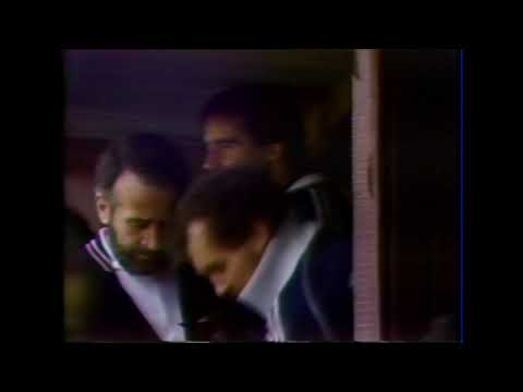 Peter Landy checking out positions - 1985 Round 21 Pre Game - Carlton v Hawthorn - Behind the Scenes