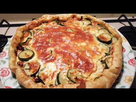 TORTA SALATA CON ZUCCHINE E SALMONE