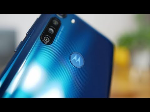 Motorola Moto G8 Power unboxing and hands on