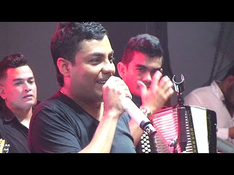 Mi Traga + Tema Superado (En Vivo) - Churo Díaz & Elías Mendoza (Grados Bilingüe, Valledupar)