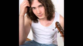 Precis som du vill by Jens Hult. Cover by Jonatan Malmlöf