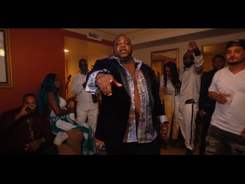 580Rell ft J.T. Gutta - Get Off Me (prod by Armani DePaul shot by zeroscope)