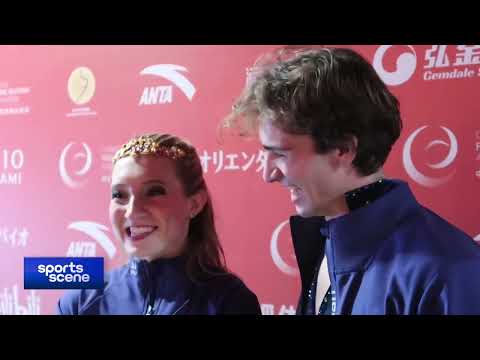 USA's Eva Pate & Logan Bye appreciate the fantastic support from crowd｜ISU Grand Prix Cup of China