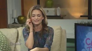 Lindsey Gort Plays Samantha Jones On The Carrie Diaries video