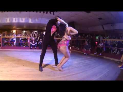 Baila Interior - Chamada Bachata in Búzios (Dança de Salão Fabiano Sales)