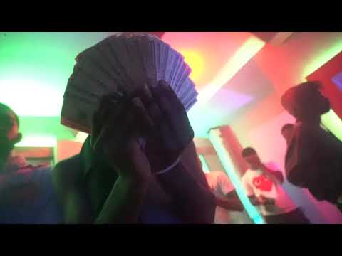 Buzz 2x - The Lonely Lifestyle Vlog