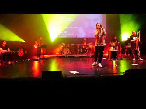 Miuosh x FDG Orkiestra, Uderzenie