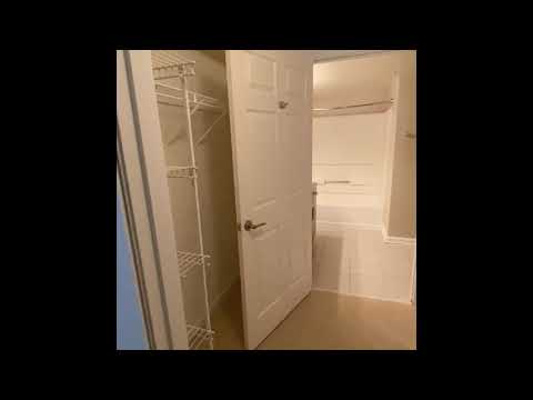 Take a Tour of the Barcroft (2B) Floor Plan