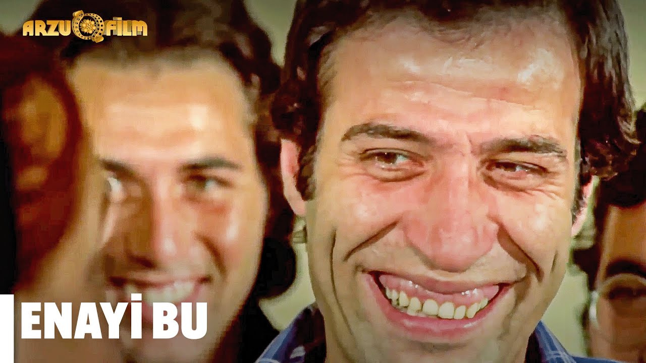 Biz de Biraz Gülücez Enayiye | Hababam Sınıfı Uyanıyor