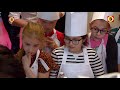 Leerlingen van basisschool Brandevoort leren van Jermain dit groentepakketje te maken