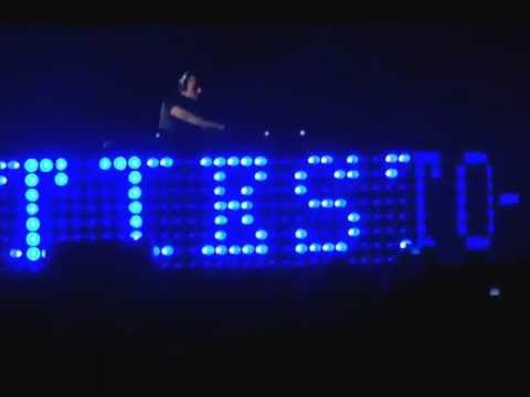 Tiesto Playing Baggi Begovic "Compromise" ft. Tab Live at the STAPLES Center