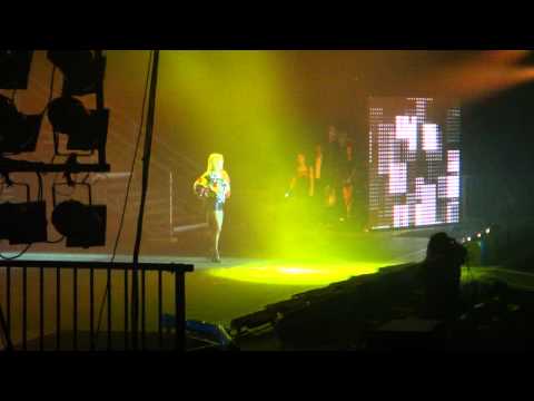 [Fancam]Music Bank París Dance Stage Hyoyeon, Hyomin, Bora, Sohyun