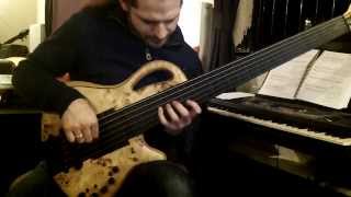 Michael Brecker - "Gossip" saxophone solo on fretless bass