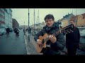 Alec Benjamin – Let Me Down Slowly (live in Nyhavn)