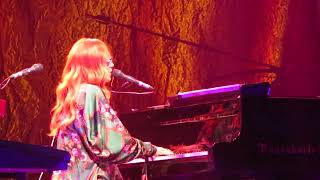 Tori Amos in Vancouver - Cooling