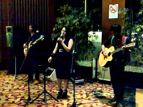 B'coustic (My Valentine)