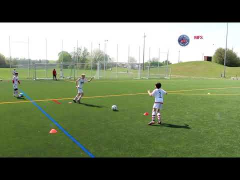 Fußballtraining - Doppelpass und Sprint