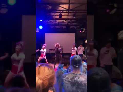 3in1 - Valentina VoX & Upsurt