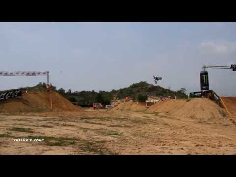 Max Anstie Goes Big in Thailand - vurbmoto