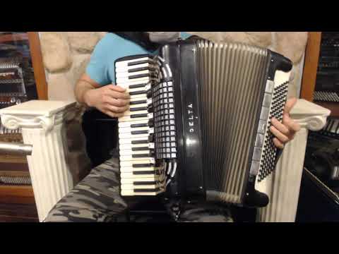 4712 - Black Delta Piano Accordion LMMH 41 120 $1499