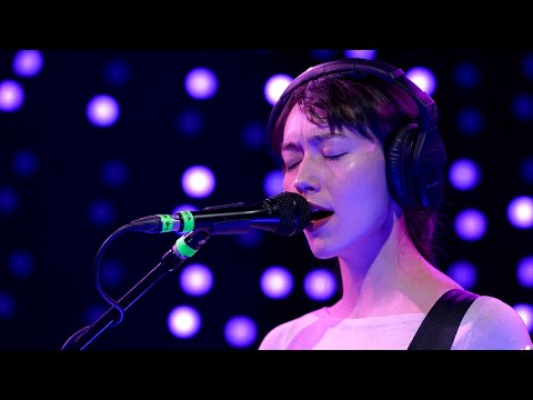 Fazerdaze - Bigger (Live on KEXP)