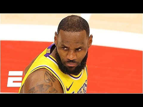 在與勒布朗-凱肖恩、JWill和祖斌交流後，對球迷被驅逐的反應。 (Reacting to fans getting ejected after exchanging words with LeBron | Keyshawn, JWill and Zubin)