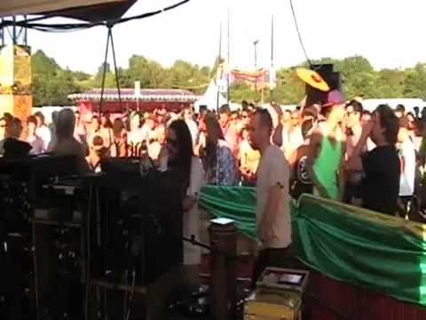 Forward Fever meets Irie I-lodica @ DOUR festival 17/07/14
