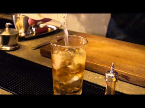 "EN HALV HUND" vol. 9 - Horse's Neck