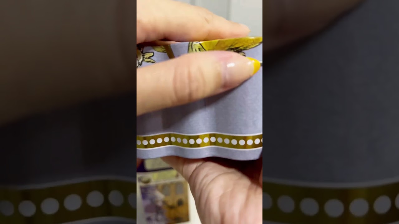 Countdown to Christmas 2022 | Gift ideas - Marie Ange Di Costa music box with cookies