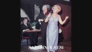 Tülin Korman - Bahçemde bir bahar günü açarak