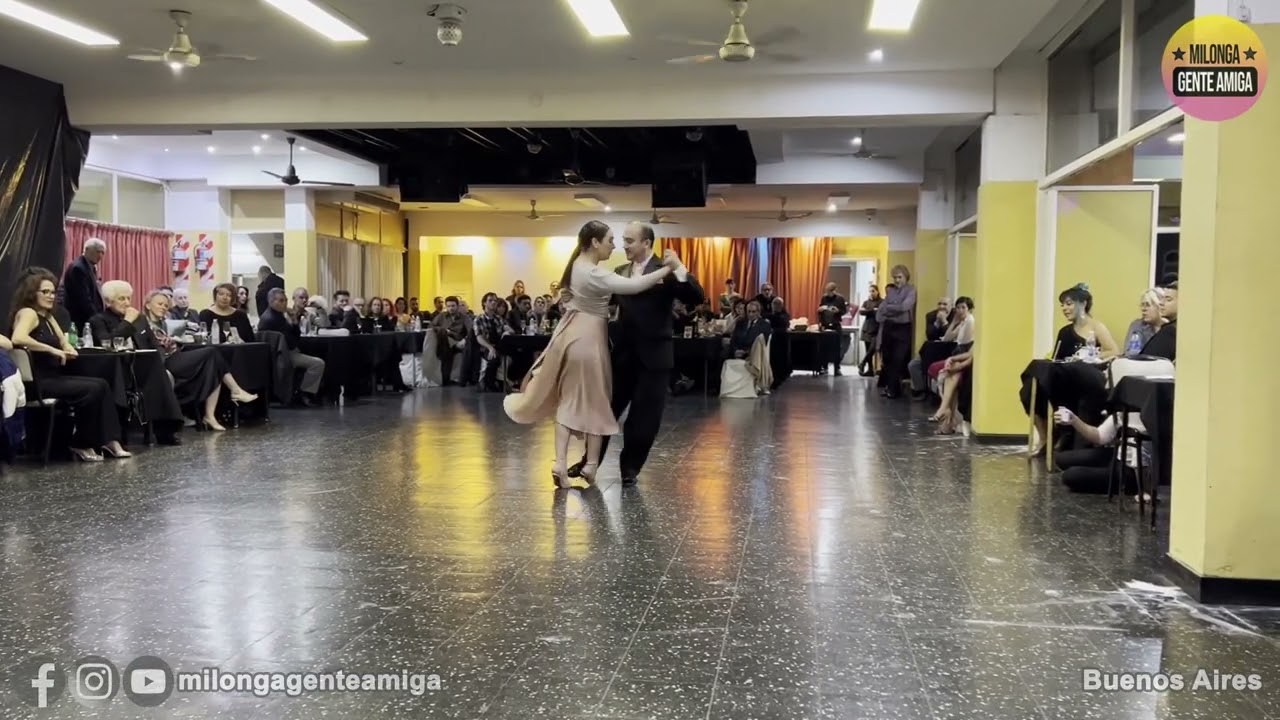 Video thumbnail for Ariel Manzanares y Aldana Figueroa - Milonga Gente Amiga - 02/JUL/2023 (3/3)