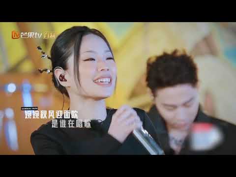 Vinida Weng - My Home on DongTing Lake (LIVE TV PERFORMANCE)
