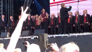 Samuli Putro &amp; Jussi-kuoro - Mitäpä Jos (Provinssirock 28.6.2014)